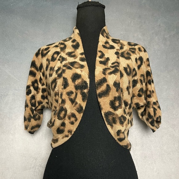 Wool and cashmere cheetah print shawl size small - Picture 1 of 5